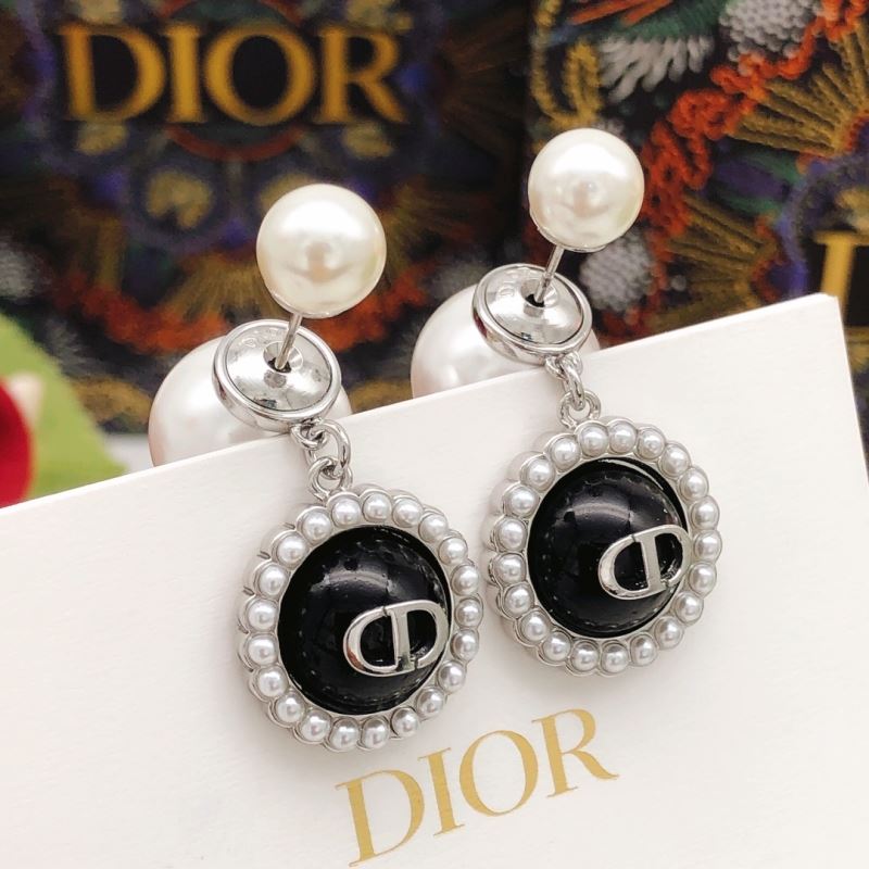 Christian Dior Earrings - Click Image to Close